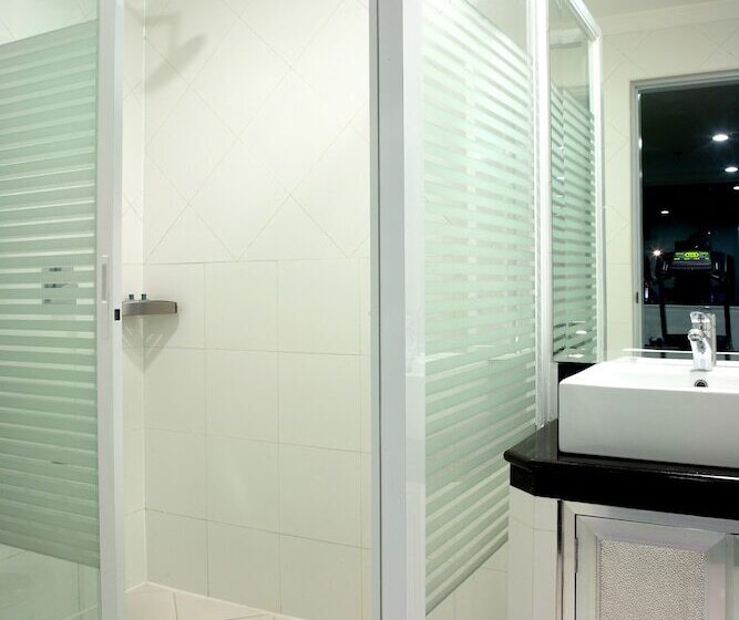 Fotos del hotel Queens:  8