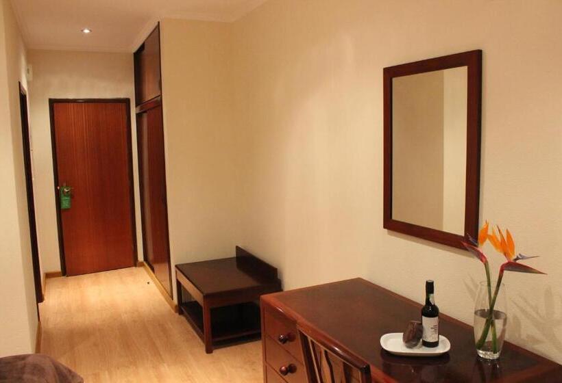 Fotos del hotel Residencial Farol:  6