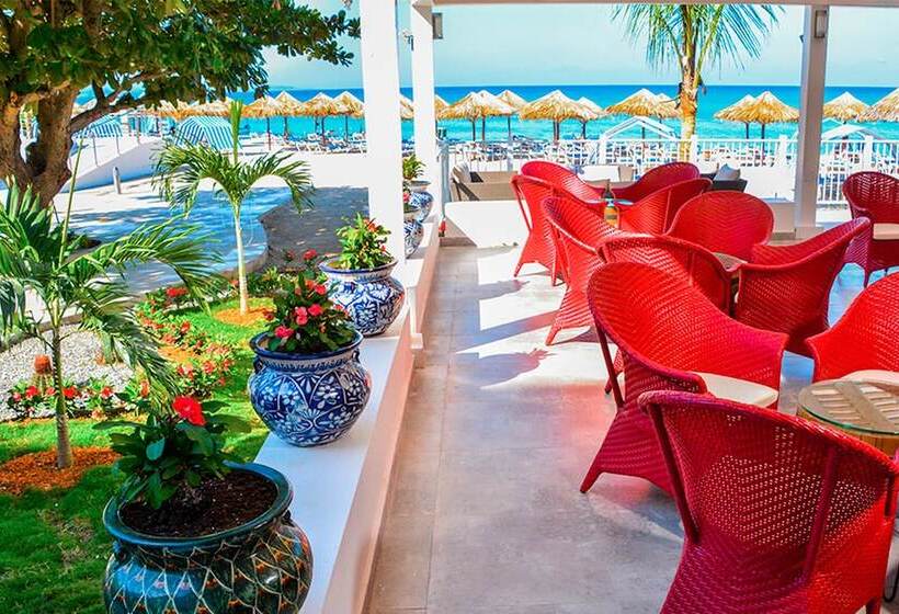 Fotos del hotel Royal Decameron Cornwall Beach  All Inclusive:  10