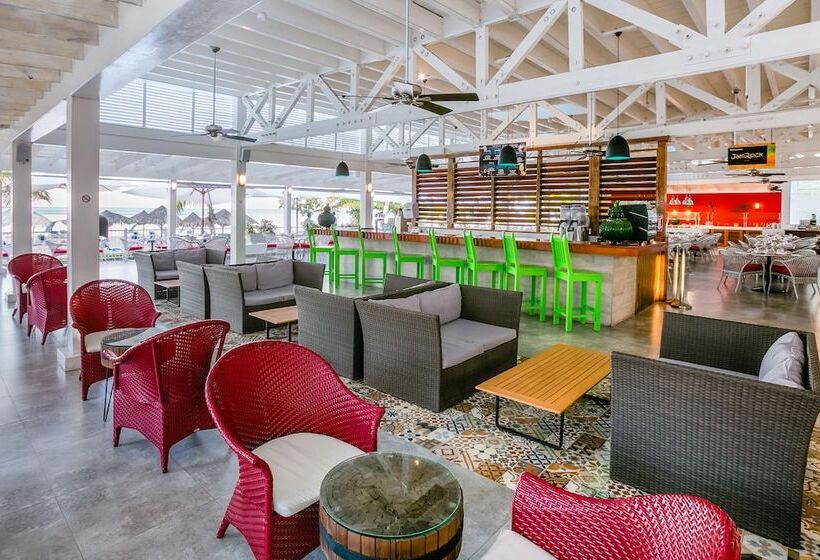 Fotos del hotel Royal Decameron Cornwall Beach  All Inclusive:  9