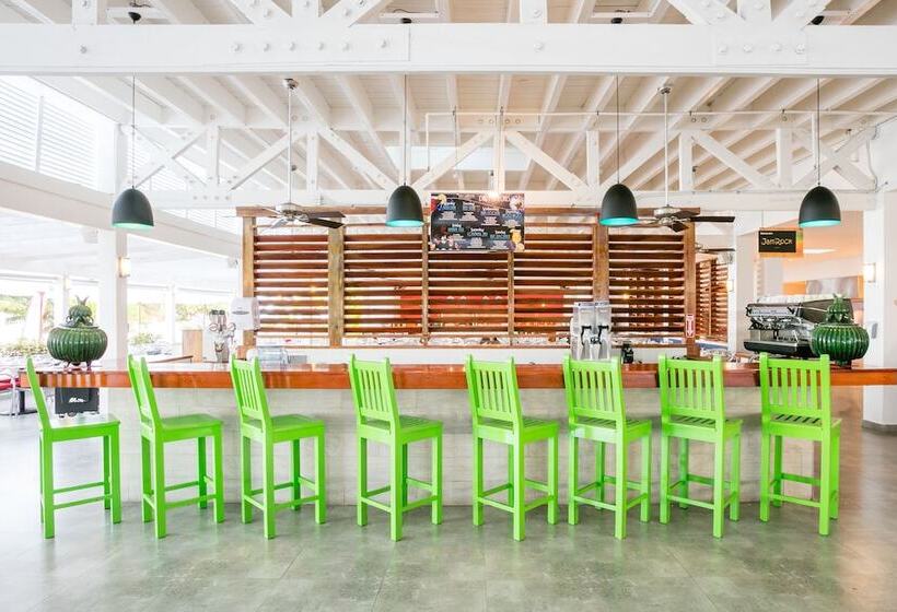 Fotos del hotel Royal Decameron Cornwall Beach  All Inclusive:  15