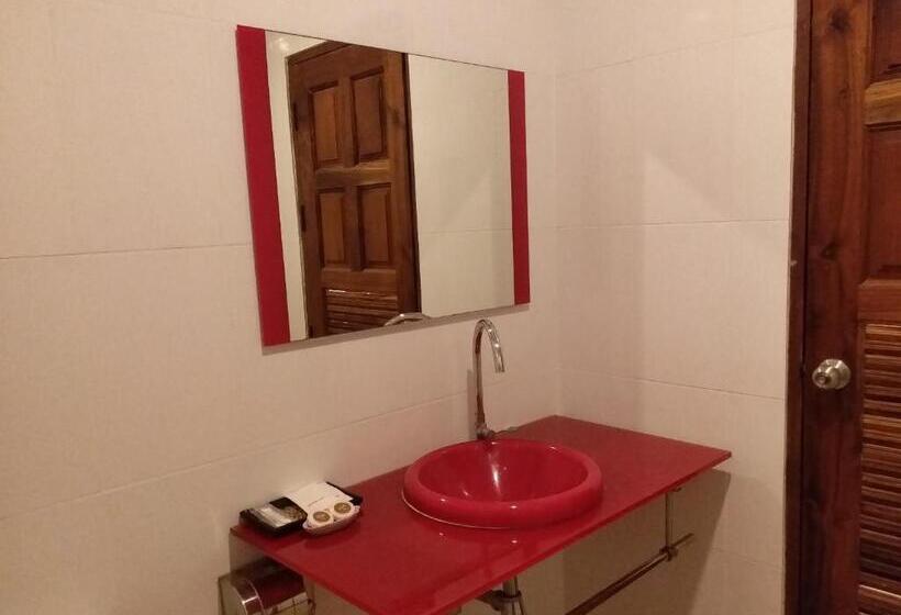 Fotos del hotel San Paisan Resort:  10