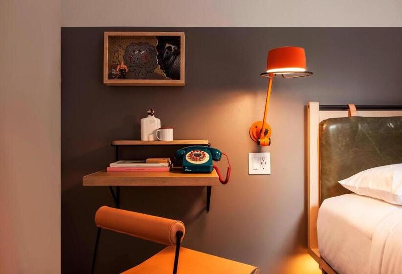 Moxy Nyc Times Square