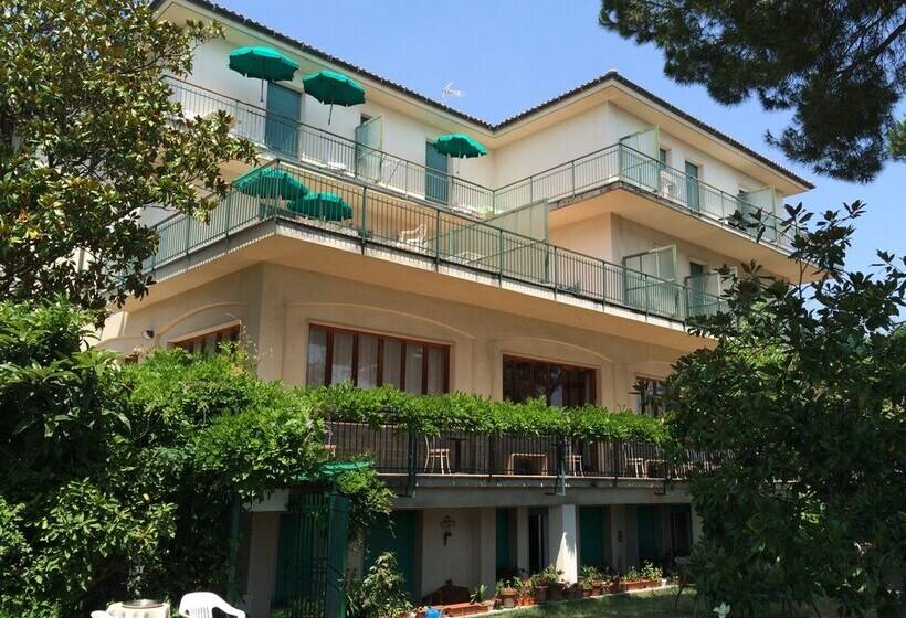 Fotos del hotel La Vignetta:  2