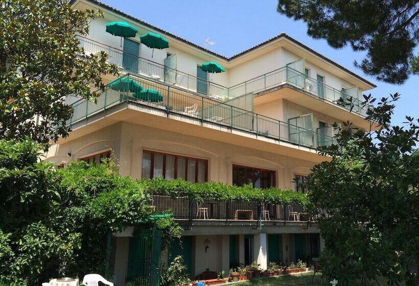 Fotos del hotel La Vignetta:  15