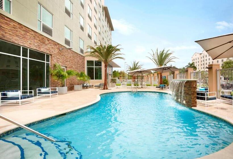 Fotos del hotel Four Points By Sheraton Miami Airport:  2