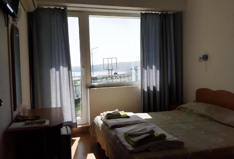 Fotos del hotel Lozite:  23