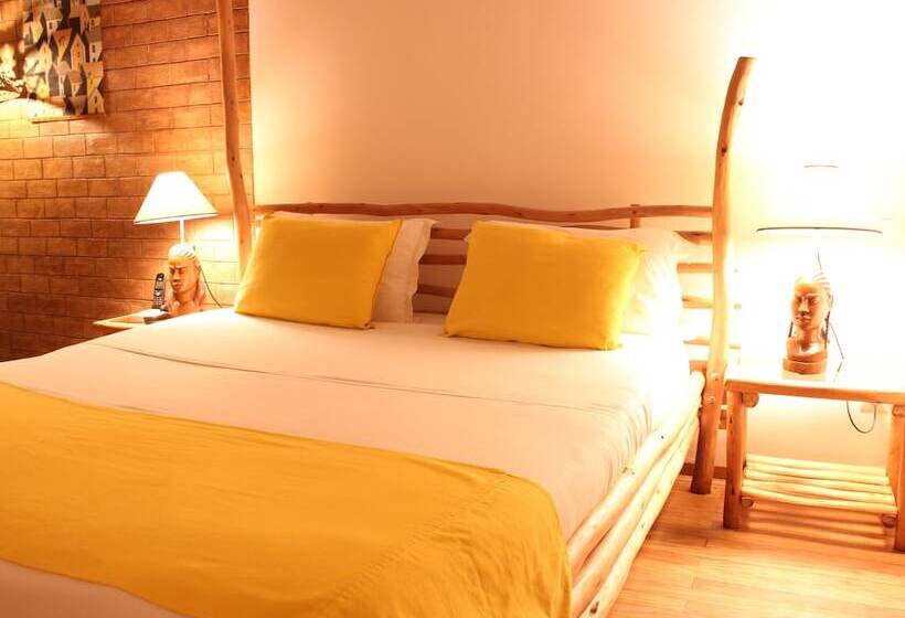 Fotos del hotel Le Combava Hôtel:  23