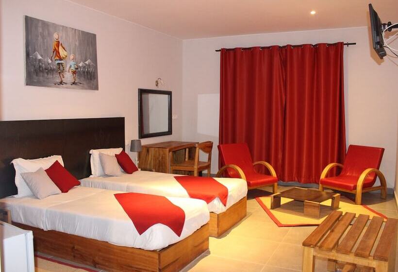 Fotos del hotel Le Combava Hôtel:  12