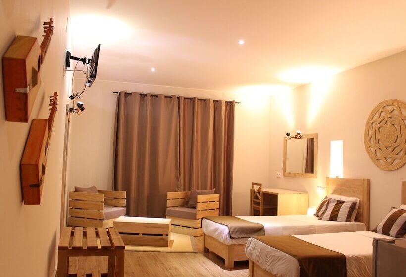 Fotos del hotel Le Combava Hôtel:  22