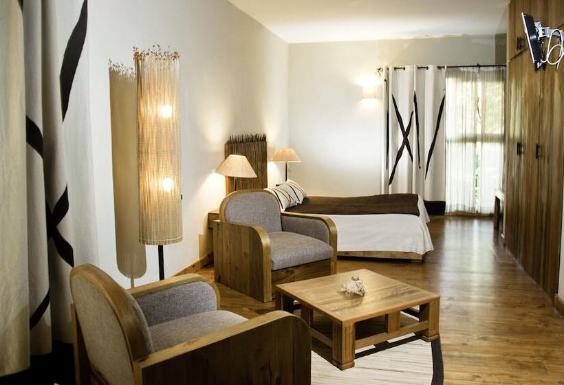 Fotos del hotel Le Combava Hôtel:  20