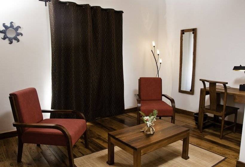 Fotos del hotel Le Combava Hôtel:  24