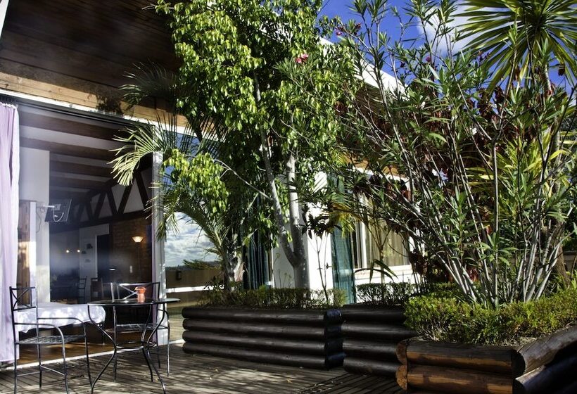 Fotos del hotel Le Combava Hôtel:  4