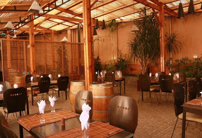 Fotos del hotel Le Combava Hôtel:  11