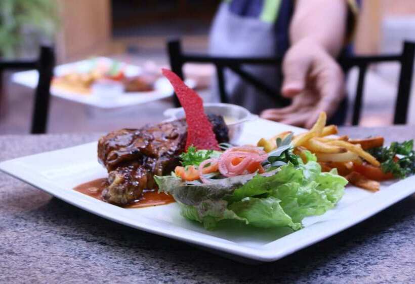 Fotos del hotel Le Combava Hôtel:  7