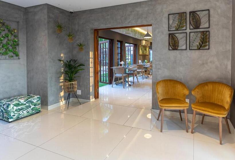 Fotos del hotel The Cycad Lodge & Chalets:  14