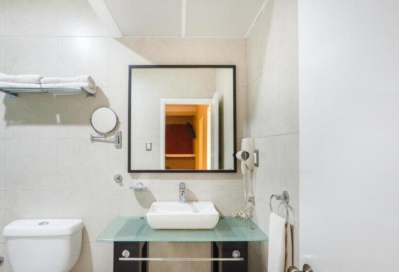 Fotos del hotel Capital O Veracruz Suites:  13