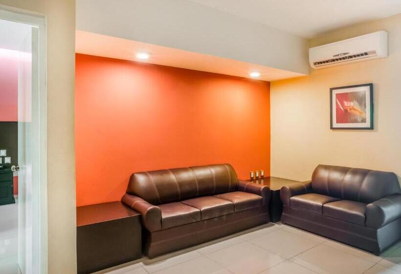 Fotos del hotel Capital O Veracruz Suites:  3