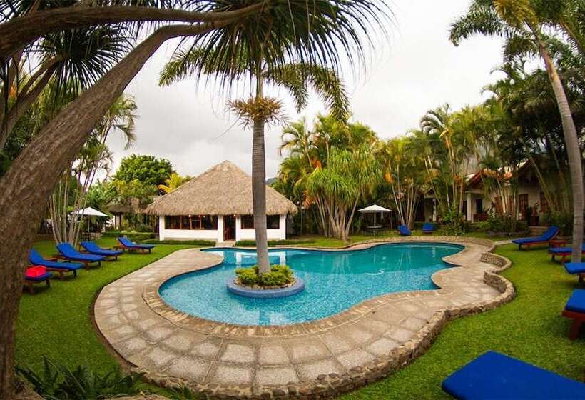 Dos Mundos Panajachel