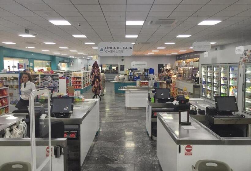 Fotos del hotel Complejo Leo 24h:  18