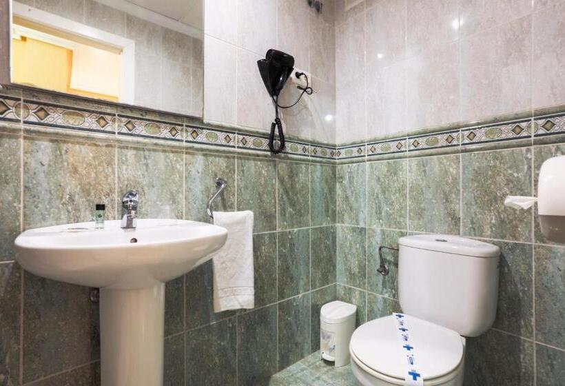 Fotos del hotel Tuto:  10