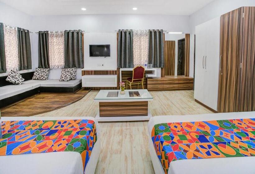 Fotos del hotel Fab Bee Town:  25