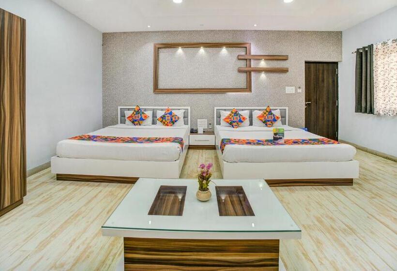 Fotos del hotel Fab Bee Town:  23