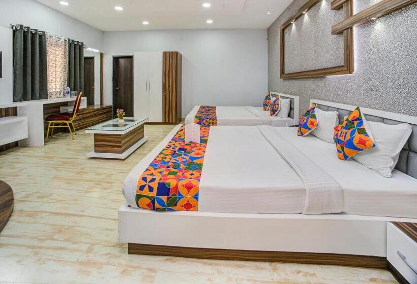 Fotos del hotel Fab Bee Town:  14