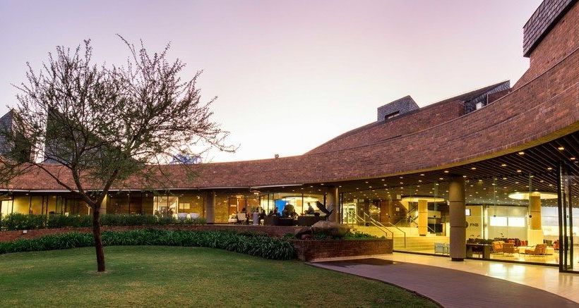 Fotos del hotel Fnb Conference Centre And:  25