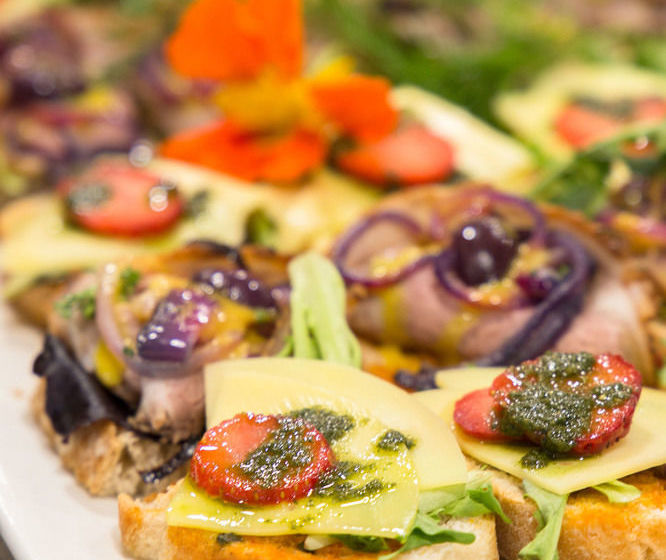 Fotos del hotel Fnb Conference Centre And:  12