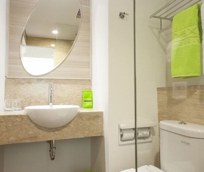 Fotos del hotel Maxonehotels At Dharmahusada  Surabaya:  20