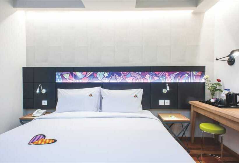 Fotos del hotel Maxonehotels At Dharmahusada  Surabaya:  2