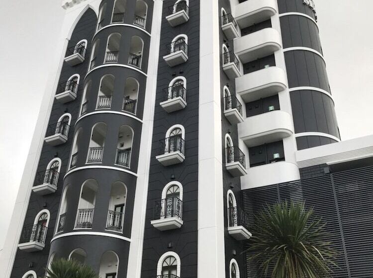 Fotos del hotel Myth:  6