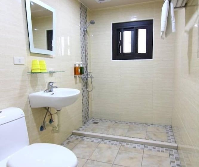 Fotos del hotel Happyday Guesthouse:  7