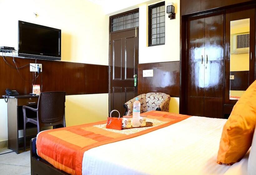 Oyo Rooms Igi Airport 3