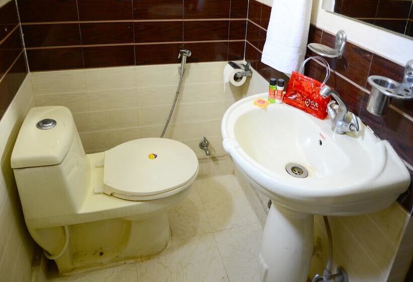 Fotos del hotel Oyo Rooms Igi Airport 3:  9