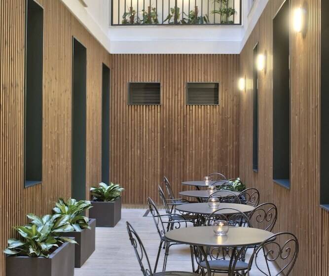 Fotos del hotel La Falconeria:  23