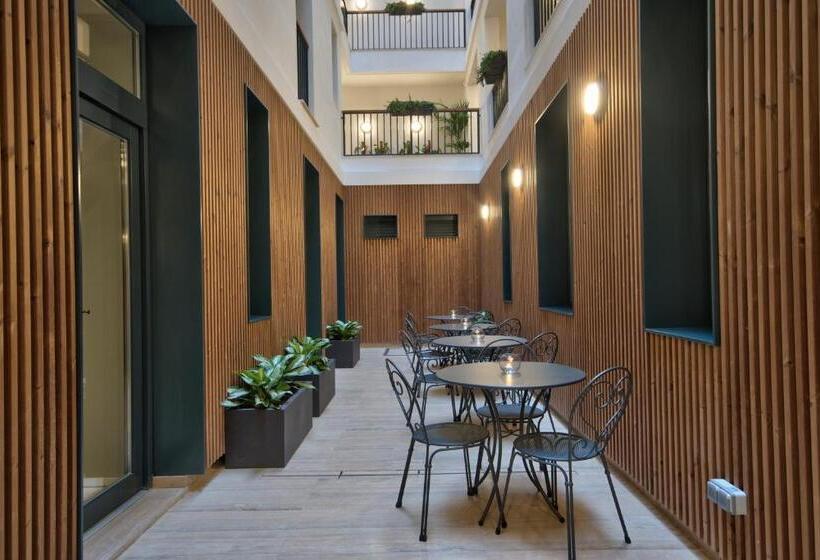 Fotos del hotel La Falconeria:  22