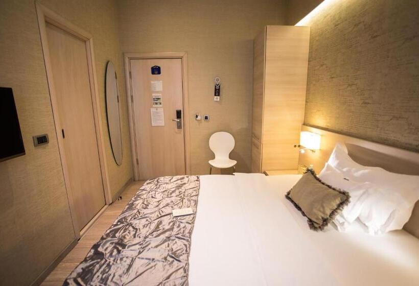 Fotos del hotel Prince Hall:  2