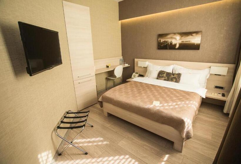 Fotos del hotel Prince Hall:  8