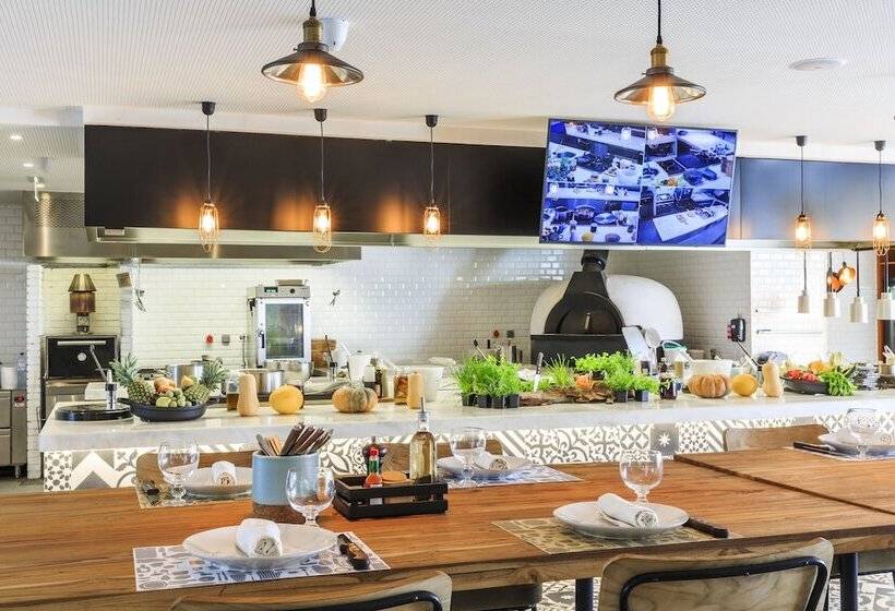 Fotos del hotel Santiago Cooking & Nature:  25