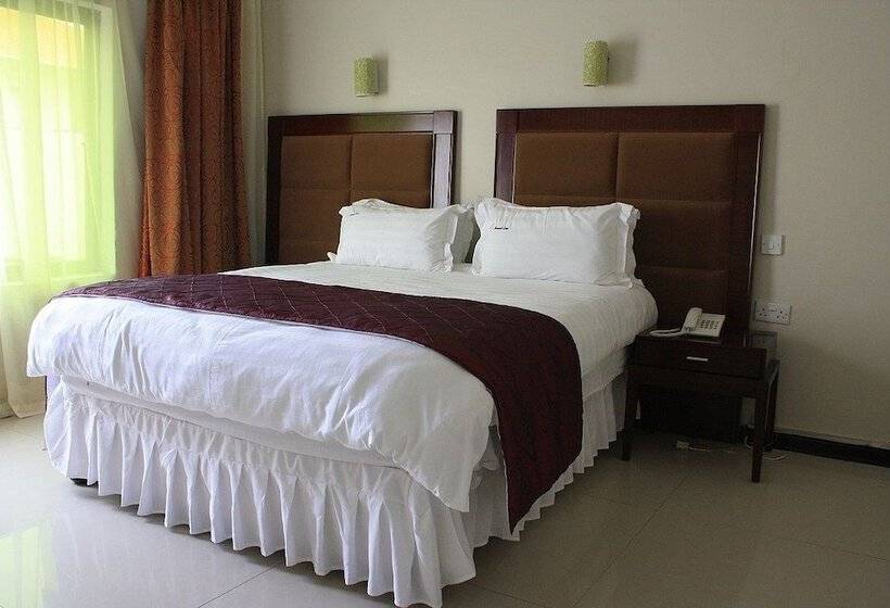 Fotos del hotel Nomads Court Lodge:  8