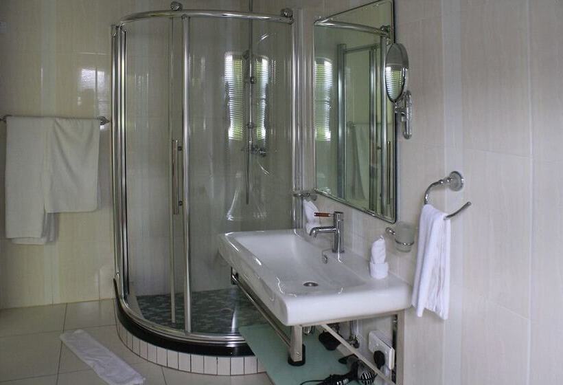 Fotos del hotel Nomads Court Lodge:  12