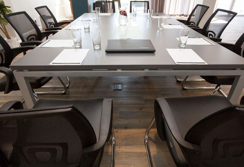 Fotos del hotel New National Hotel And Conference:  14