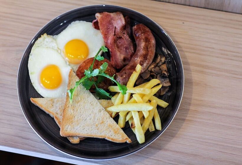 Fotos del hotel New National Hotel And Conference:  3