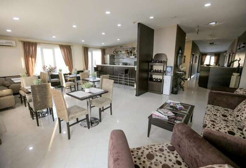 Fotos del hotel Checkin Terrace:  9