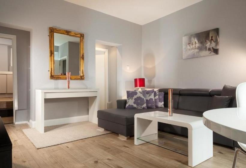 Fotos del hotel City Studios & Apartments:  11