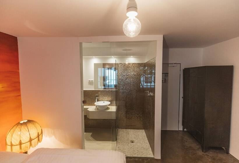 Fotos del hotel 18arts:  18