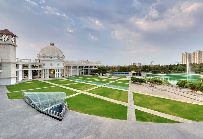 Fotos del hotel Amanora The Fern Hotels & Club:  17