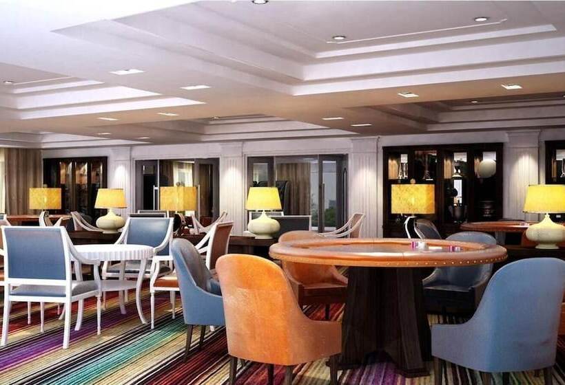 Fotos del hotel Amanora The Fern Hotels & Club:  13